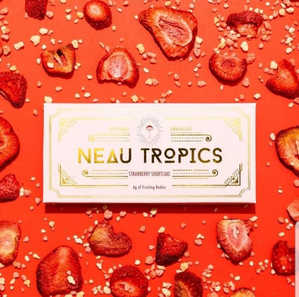 Neau Tropics Strawberry Shortcake Bar